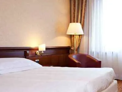 Atahotel Executive 호텔 4*