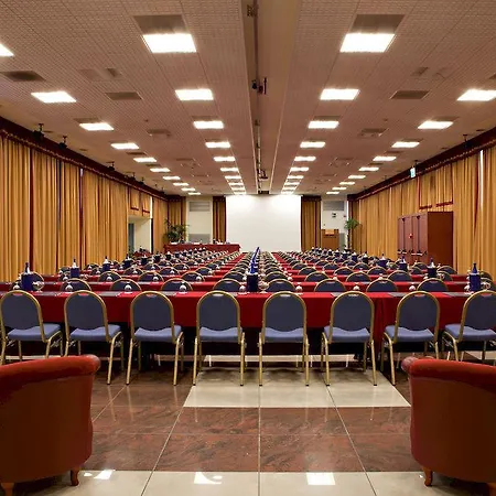 Atahotel Executive 호텔 4*