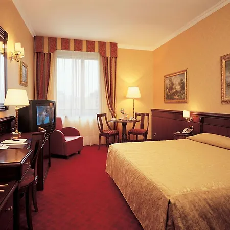 Atahotel Executive 호텔