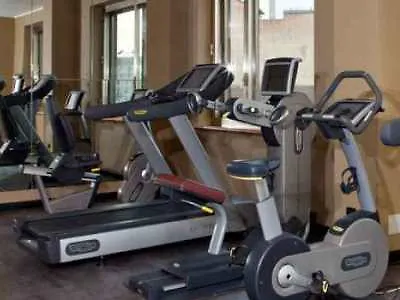 Atahotel Executive Szálloda 4*