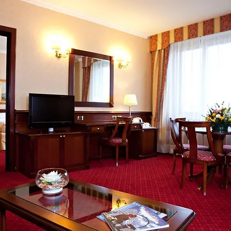 Szálloda Atahotel Executive