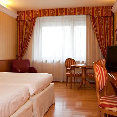 Szálloda Atahotel Executive Milánó