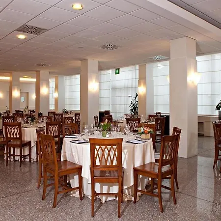 Szálloda Atahotel Executive