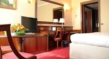 Szálloda Atahotel Executive Milánó